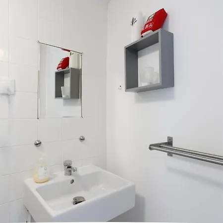 Terrace In Historical Neighborhood With View Lizbona