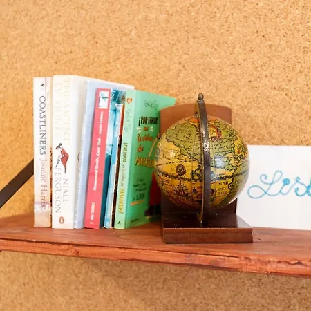 Apartament Terrace In Historical Neighborhood With View Lizbona