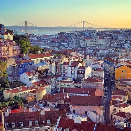 Daire Terrace In Historical Neighborhood With View *